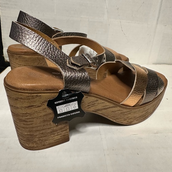 Elegant Women's Block Heel Sandals - Metallic Bronze - Picture 11 of 13